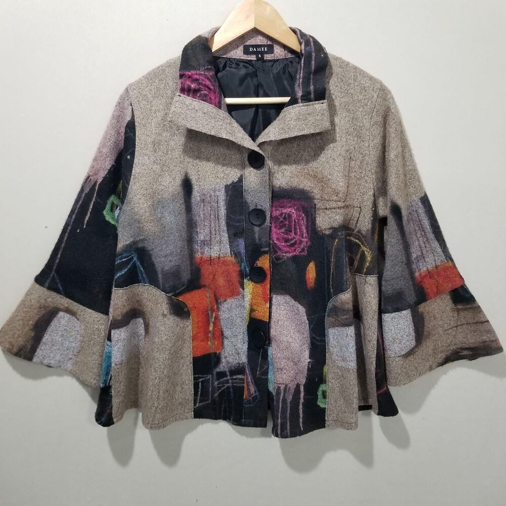 Damee Jacket Womens Small Multicolor Abstract Art to Wear Button Wire Collar